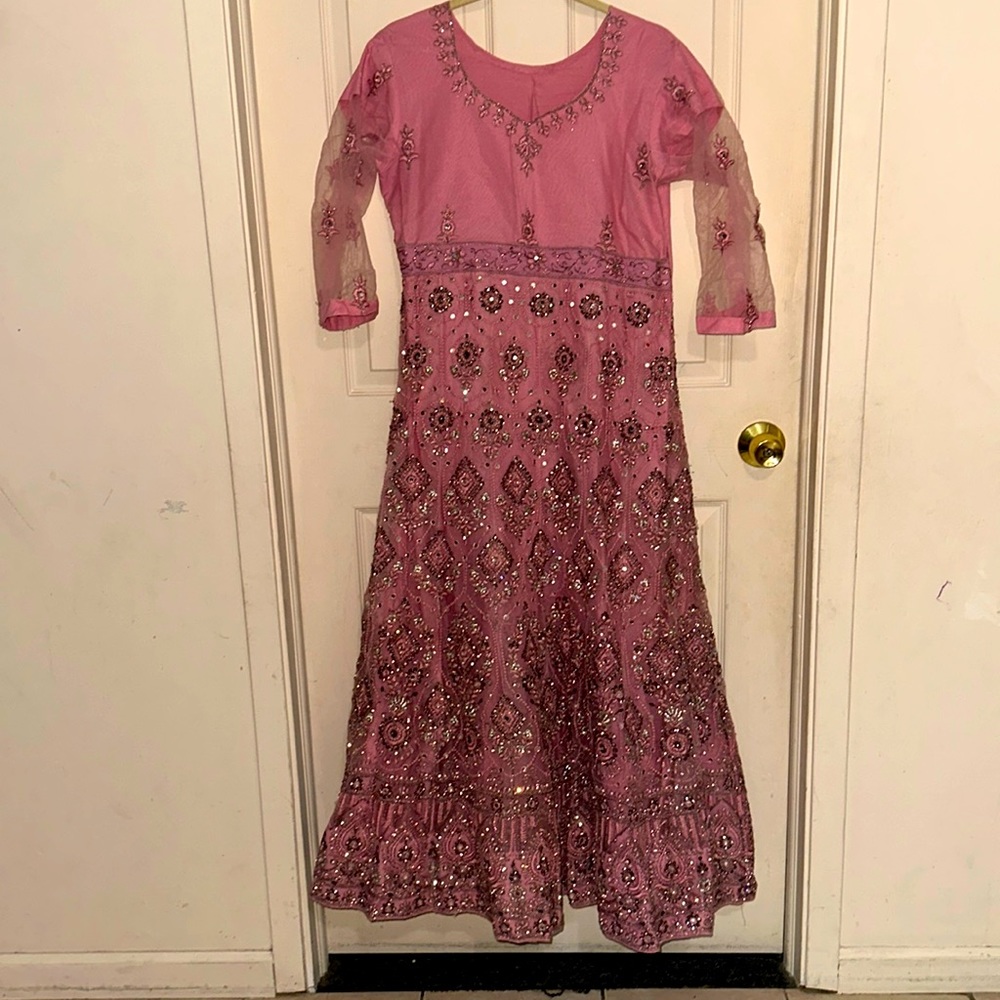 Indian wedding/party dress with heavy embroidery size M